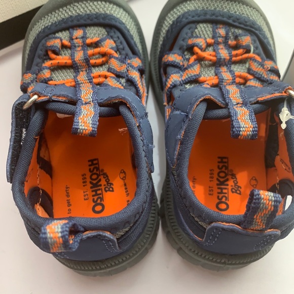 Oshkosh kids navy 5T Navy and orange color Velcro - Picture 5 of 13